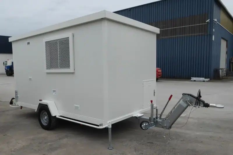 base-vie de chantier simple essieu polymobile